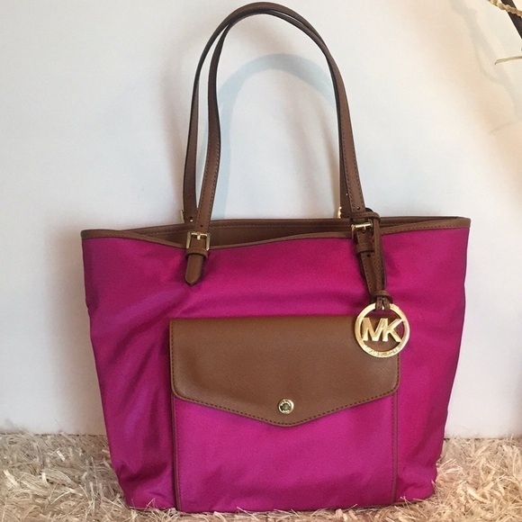 Michael Kors Jet Set Nylon Large Pocket Tote - Picture 12 of 16